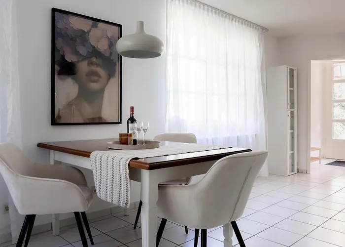 Апартаменты Appartamentino - Stilvolle Einliegerwohnung Nahe Freiburg Heuweiler